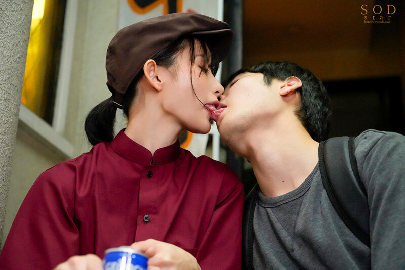 「宮島めい 巨乳人妻が若い男と禁断の中出し不倫NTR 隠れエロボディのパート主婦が寝取られる」のサンプル画像9枚目