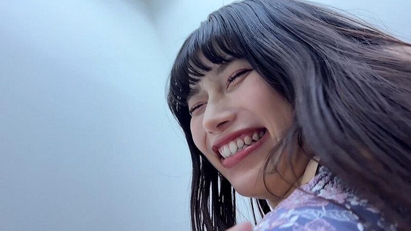 「【素人ナンパ】お姉さん系アパレル店員ひなみちゃんをくすぐり体験！街角声かけ企画」のサンプル画像8枚目