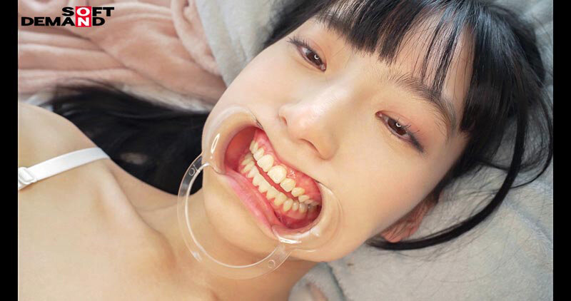 「鳥羽いく 貧乳スレンダー美女が拘束されぶっかけ責め|元ひきこもり喪女の衝撃デビュー作」のサンプル画像10枚目