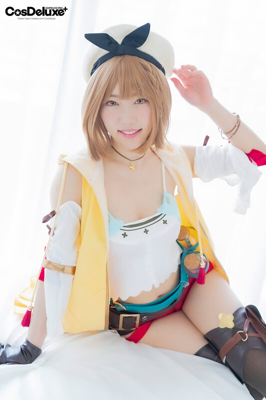 「さつき芽衣のコスプレ痴女プレイ!巨乳美少女が騎乗位&パイズリで中出しご奉仕」のサンプル画像2枚目