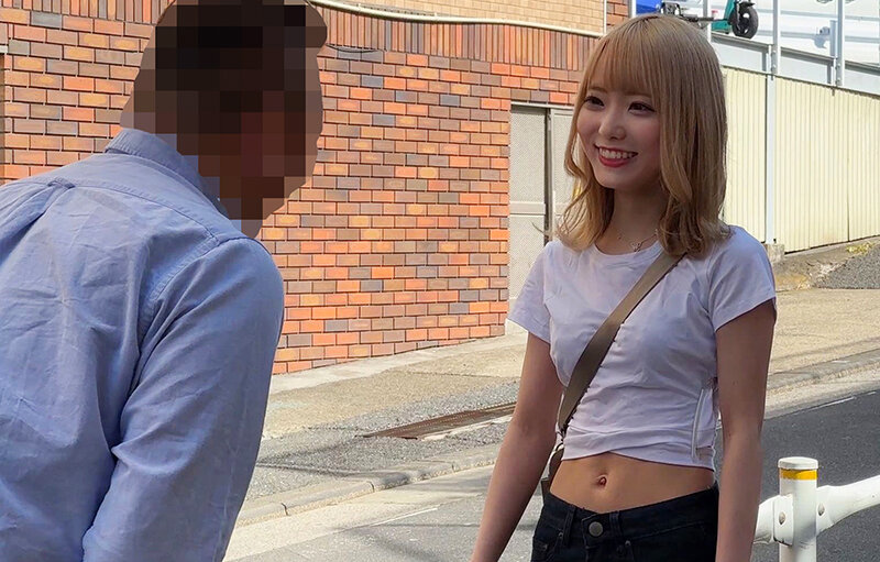 「【素人ナンパ】スレンダー巨乳の美少女スタイリストをガチ口説き！生中出しまで持ち込む一部始終」のサムネイル