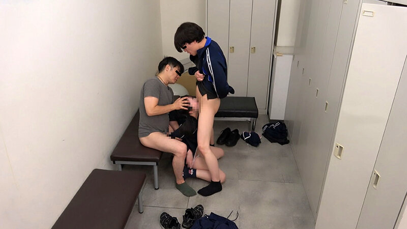 「【素人】巨尻ジム女子に中出し!ロッカーで局部アップ濃厚SEX【白目絶頂】」のサンプル画像10枚目