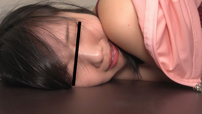 「【素人】巨尻ジム女子に中出し!ロッカーで局部アップ濃厚SEX【白目絶頂】」のサンプル画像15枚目