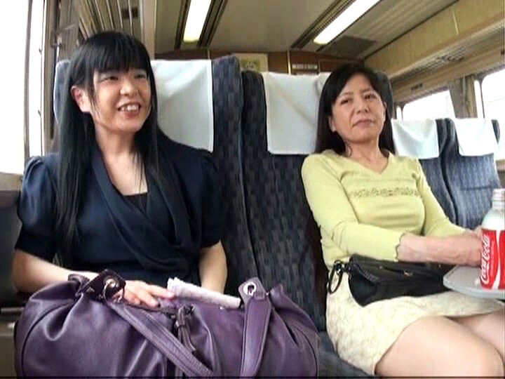 「【人妻】不倫旅行で乱交プレイに溺れる美人妻の秘密の温泉旅行【主婦・高画質リマスター】」のサムネイル