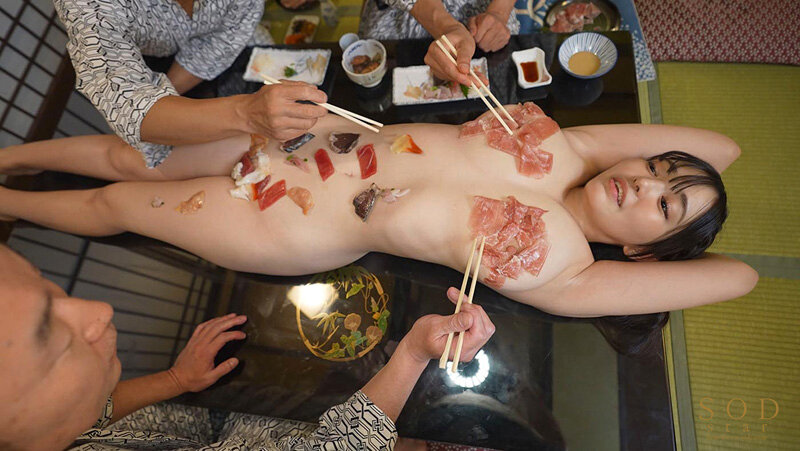 「恋渕ももな 巨乳美女が温泉旅館で潮吹き絶頂!3P・4Pいいなりプレイで乱れる」のサンプル画像14枚目