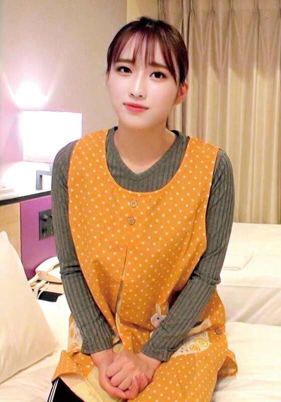 「【素人】美少女女子大生かのん＆美人保育士みう先生が童貞筆下ろし！美乳揺れるフェラ＆中出しセックス」のサンプル画像8枚目