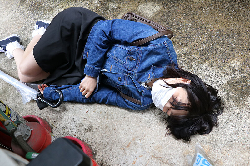 「【素人盗撮】隠し撮りされた一般女性のリアルなアクメ・絶頂の瞬間を収めた秘蔵映像集」のサンプル画像13枚目