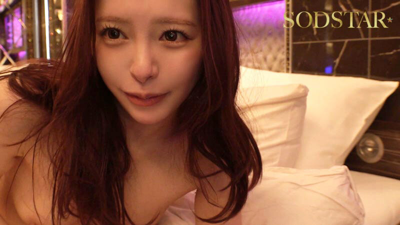 「小倉由菜のハメ撮り動画|スレンダー痴女お姉さんがラブホで魅せる濃厚プレイ」のサンプル画像11枚目