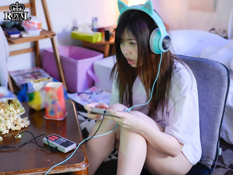 「綾瀬こころの爆乳騎乗位がエロすぎる!巨乳妹との禁断フェラ&近親相姦プレイ」のサンプル画像6枚目