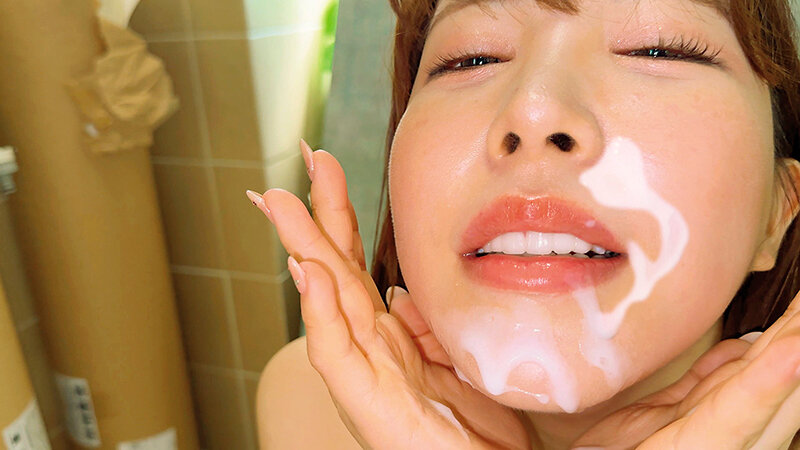 「【素人美少女21名】巨乳女子の濃厚フェラ&顔射ぶっかけ306分!喉奥バキュームで大量発射」のサンプル画像7枚目