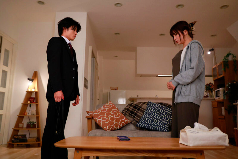 「橘内ひなた 巨乳美女がデカチン巨根に悶える濃密セックス｜escape」のサムネイル