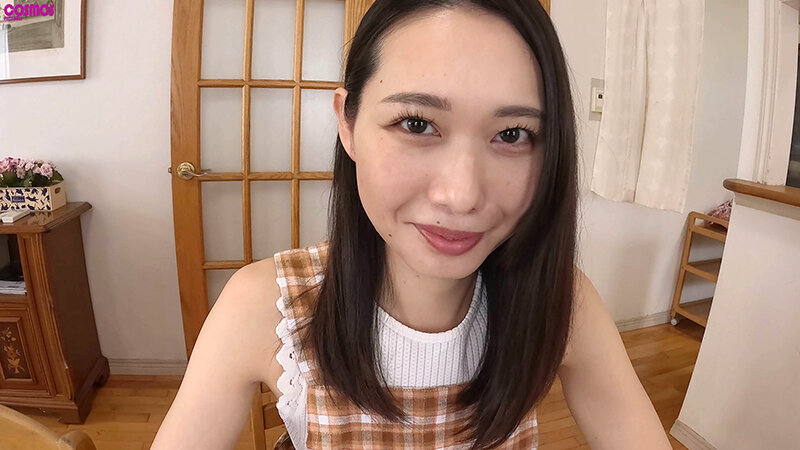 「【人妻】欲求不満な主婦が3P・4Pで中出し潮吹き絶頂！イラマチオで悶える熟女の本気セックス」のサンプル画像1枚目