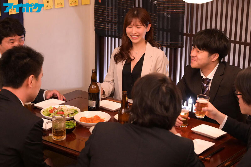 「桜空ももの痴女OLフェラテクが凄い！お姉さん受付嬢に逆お持ち帰りされた夜」のサンプル画像1枚目