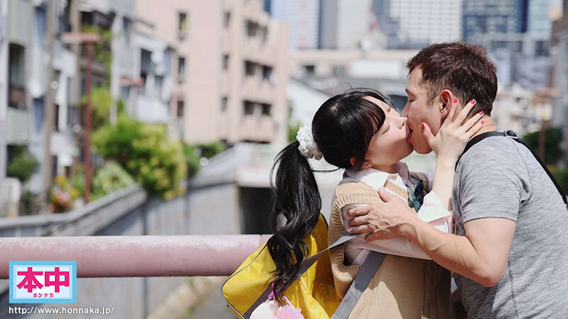 「七瀬アリス 制服美少女が痴女キスで誘惑!ご褒美中出しで絶頂する濃密SEX」のサンプル画像1枚目