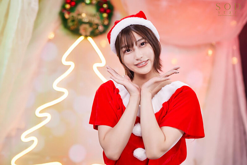 「唯井まひろが女子アナ役で羞恥プレイ!潮吹き我慢しながらニュースを読む姿が話題」のサンプル画像3枚目