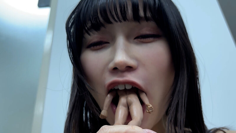 「【素人ナンパ】お姉さん系美女ひなみちゃんが濃厚唾液プレイでM男を責める激エロ動画」のサンプル画像10枚目