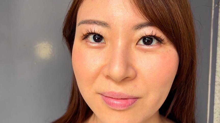 「【素人】街角ナンパで口内観察プレイ!商社営業れなちゃんの歯と舌をじっくり観察【フェチ動画】」のサムネイル