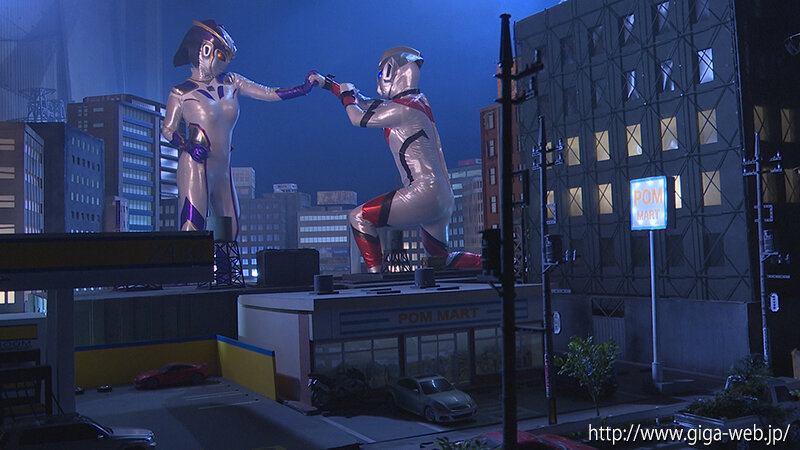 「月島さくらが女戦士に変身！悪の宇宙人との激闘バトルで見せる熱演アクション」のサンプル画像14枚目