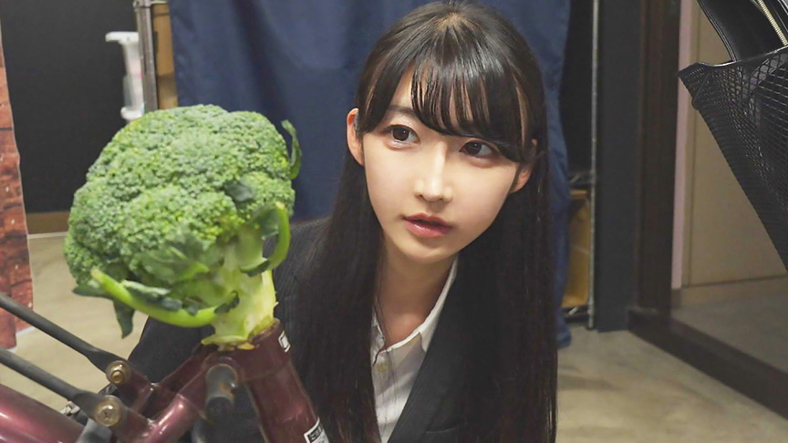 「雪代美鳳 素人OLのサドル悪戯から始まる濃厚3Pプレイ デカ尻美女との禁断体験」のサムネイル