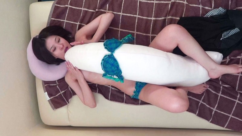 「【素人OL】秋葉原の抱き枕カフェで盗撮された働く女子たちの本気オナニー映像」のサンプル画像3枚目