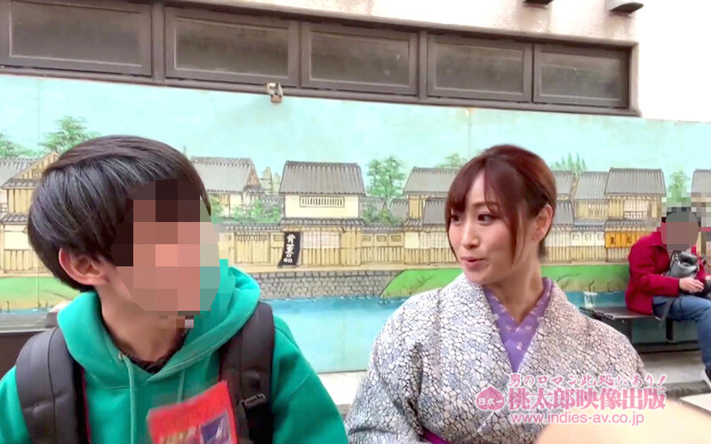 「熟女女優・川上ゆうが逆ナンからカーセックスで即ハメ！素人男性を誘惑する痴女ドライブ」のサムネイル