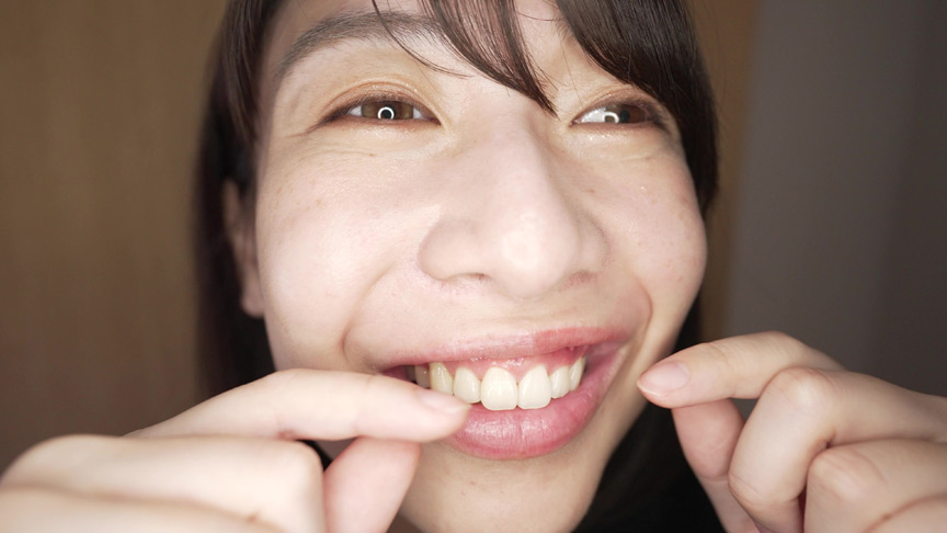 「【湊波流】【口腔フェチ】歯と舌の接写観察プレイ|変態紳士の匂いチェック動画【マニアック】」のサンプル画像5枚目