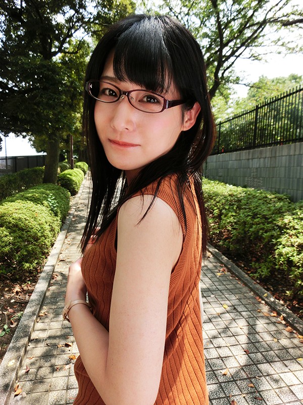 「広瀬ちひろのイラマチオ調教動画｜過激なゲロプレイに悶えるマゾ女優の本気映像」のサムネイル