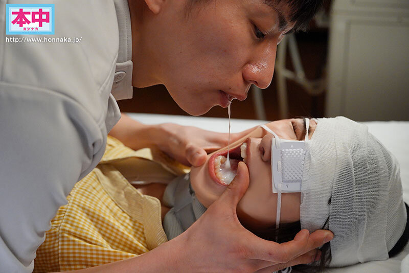 「倉本すみれ｜入院中の彼女を寝取りベロキス中出し！拘束状態で濃厚フェラご奉仕NTR」のサンプル画像3枚目