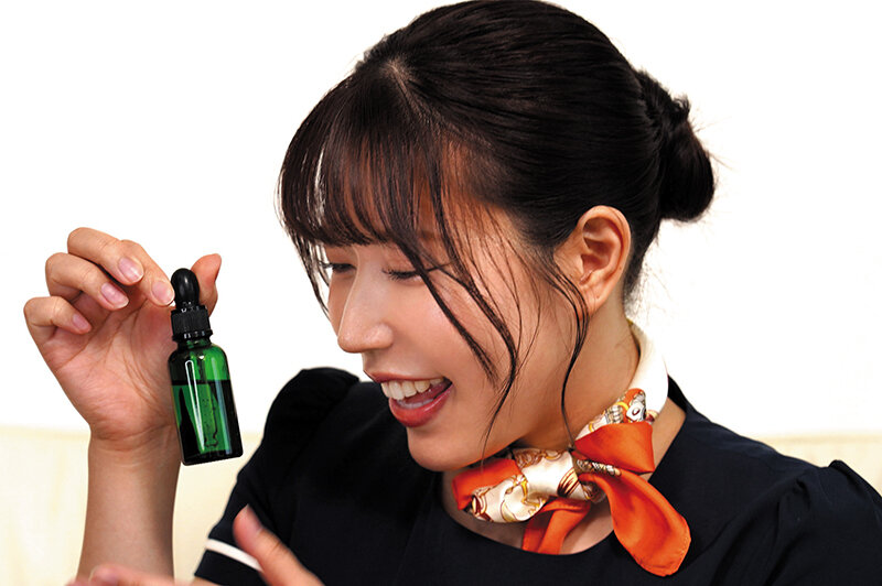 「綾瀬舞菜の中出しメンズエステ！巨乳痴女キャバ嬢が密着サービスで欲求不満解消」のサンプル画像4枚目