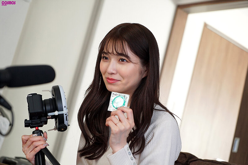 「【素人人妻】ビジネススーツ姿のすみれさん30歳がハメ撮り騎乗位で乱れる濃密セックス」のサンプル画像2枚目