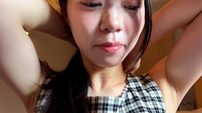 「【素人ナンパ】黒髪お姉さんギャルかなちゃんがM男の大胆リクエストに応える街角交渉動画」のサンプル画像5枚目