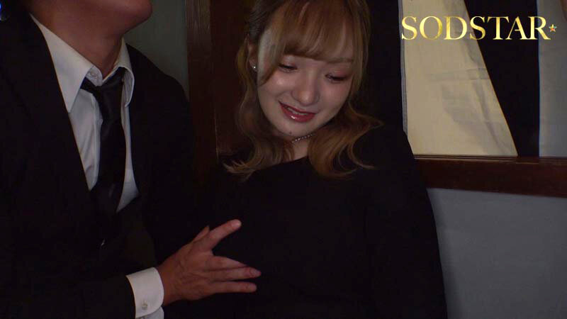 「渚恋生の人妻NTR作品|金髪ギャル妻が寝取られ中出しされる濃厚プレイ動画」のサンプル画像7枚目