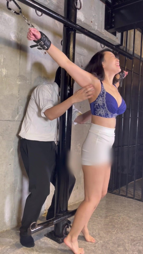 「海埜ほたるのくすぐりプレイ動画｜TICKLE PRODUCTION THRILLで悶絶する姿が話題」のサンプル画像9枚目