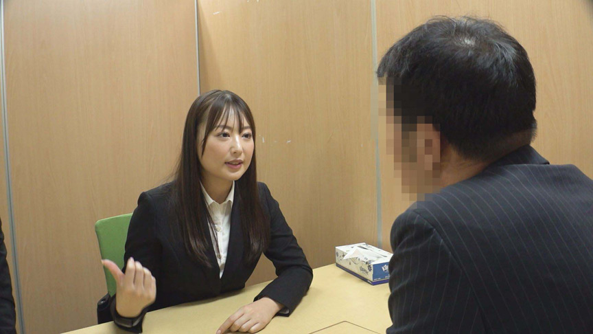 「【葉月まゆ】セクシー女優が挑む退職代行サービス！豊満ボディで依頼者を救う衝撃展開」のサンプル画像2枚目