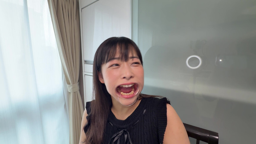 「【原美織】舌ブラシで汚舌苔採取の個人撮影動画【唾液フェチ・口腔プレイ】」のサンプル画像5枚目