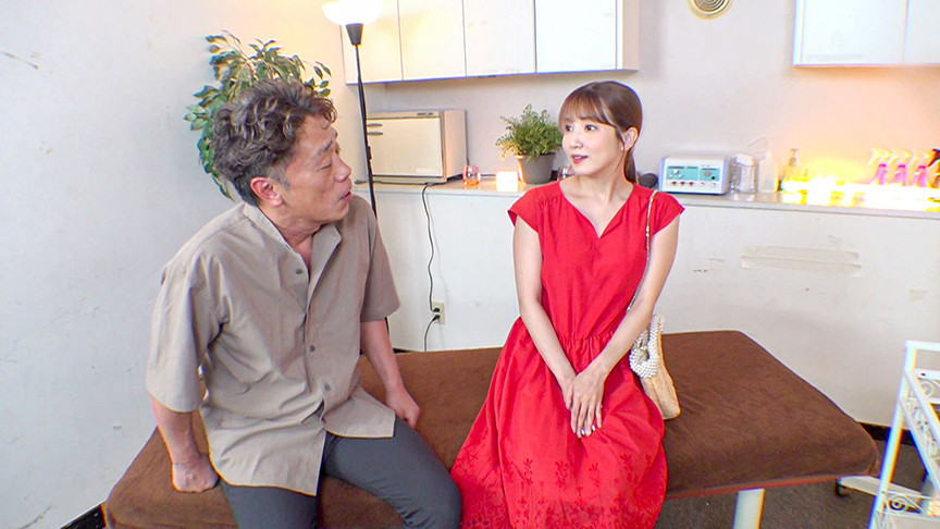 「友田彩也香が魅せる熟女の背徳愛｜元上司に溺れていく人妻の禁断ドラマ」のサムネイル