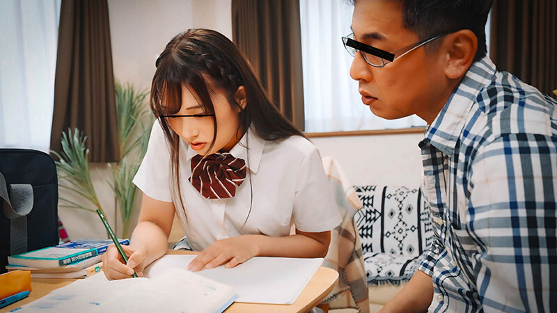 「【パイパン美乳】家庭教師が教え子に中出し＆潮吹きさせる禁断の寝取り映像」のサンプル画像2枚目