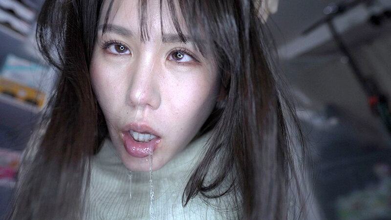 「【素人かな】拘束×クスコ×潮吹きで連続アクメ！研究所で絶頂オーガズム体験」のサンプル画像8枚目