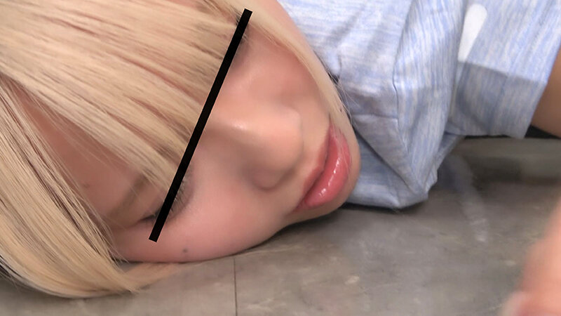 「【素人】巨尻キャリアウーマンをジムのロッカーで中出し!局部アップで魅せる濃厚セックス」のサンプル画像2枚目