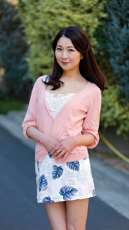 「【熟女・人妻】美しい巨乳義母との禁断愛 クンニ・フェラで絶頂アクメ 12人4時間」のサンプル画像18枚目