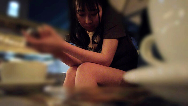 「愛瀬ゆうりの巨乳ツンデレJDが中出しで潮吹き絶頂！デレ顔になるまでの展開が最高」のサンプル画像1枚目