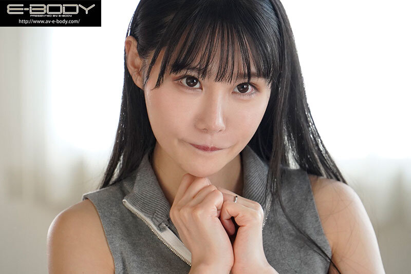 「桃川ちほ 本物グラドルが騎乗位で潮吹き!巨乳アイドルのAVデビュー作品が話題」のサンプル画像1枚目