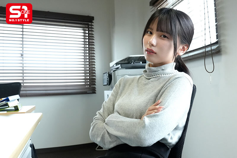 「渚あいり 生意気な新卒OL美少女に激しいイラマチオ＆寝取りプレイで悶絶させる出張相部屋体験」のサムネイル