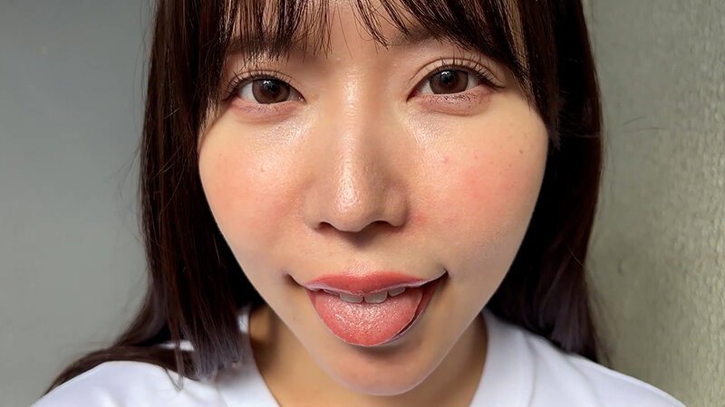 「【素人ナンパ】街角で声をかけたお姉さんまいなちゃんの口内観察体験動画」のサムネイル