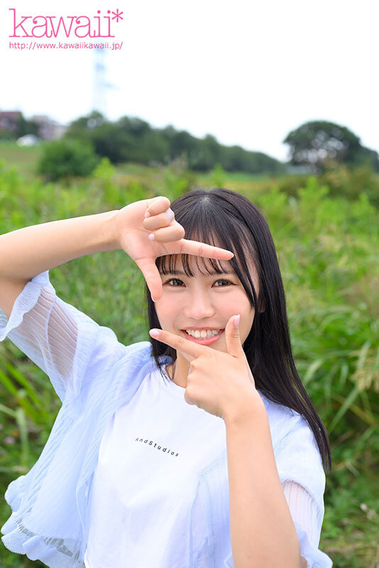 「石原青 元アイドル美少女の潮吹き中出し全作品コンプリート8時間ベスト【kawaii*デビュー】」のサンプル画像1枚目