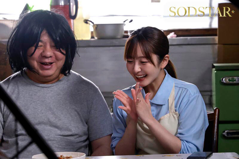 「青空ひかり 人妻お手伝いさんが放尿お漏らしご奉仕！ゴミ屋敷で中出し性サポート」のサンプル画像10枚目