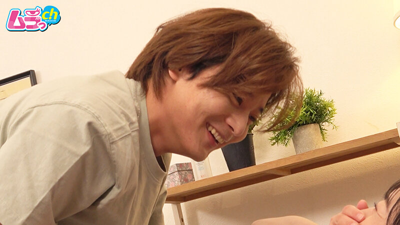 「佐々木咲和が素人男子と絡む巨乳×巨尻ボディの濃厚プレイ動画【高画質】」のサンプル画像4枚目