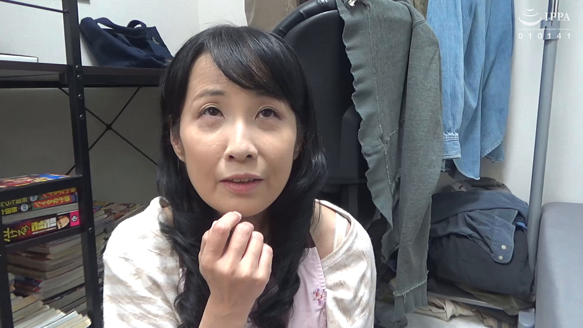 「【素人熟女】おばさんレンタルでハメ撮り体験！優しい人妻との濃厚中出しセックス」のサムネイル