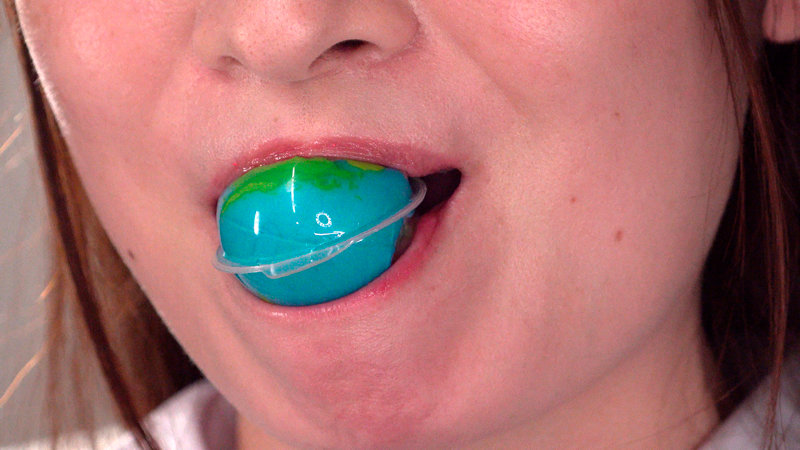 「上坂めい 女子校生が潮吹き連続絶頂！拘束イラマチオ＆中出しで快感に溺れる美少女」のサンプル画像2枚目