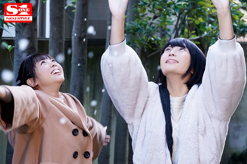 「羽咲みはる・乃木蛍の巨乳美少女従姉妹と3P三昧！里帰り中の濃密な3日間を堪能」のサムネイル